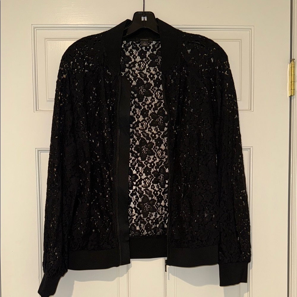 Elegant Black Lace Women's Jacket